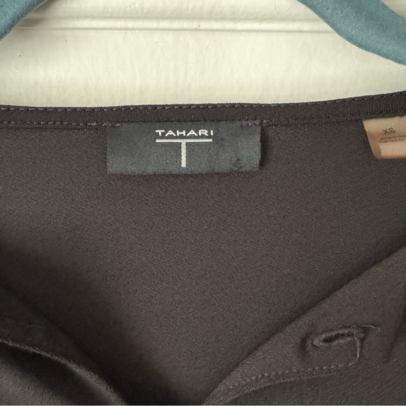 Women’s Tahari Black Short Sleeve Top Size XS - Picture 4 of 8